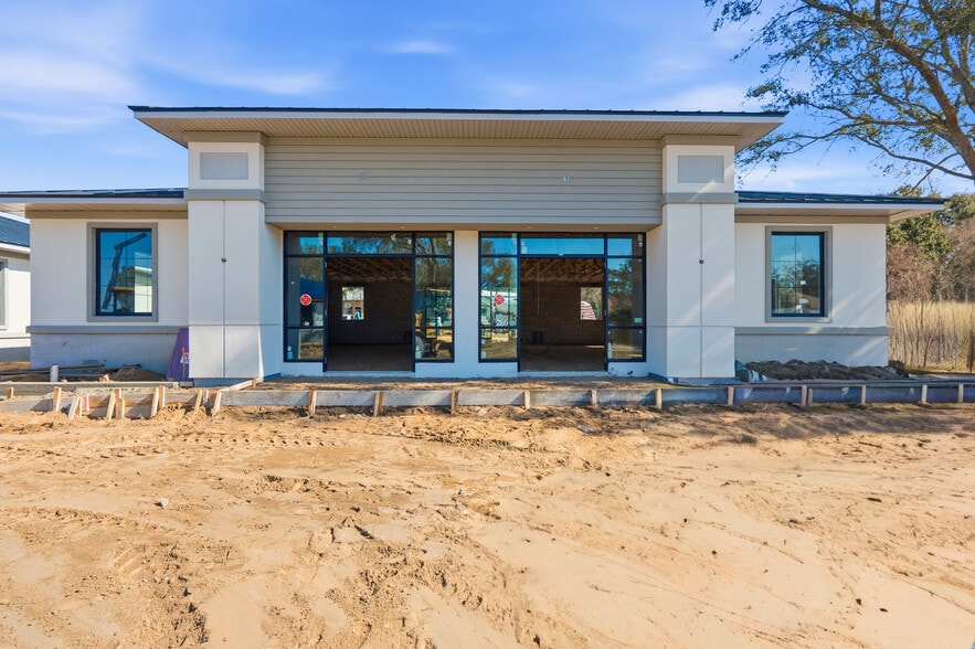 Primary Photo Of 124 Southern Railway, Oakland Office For Lease