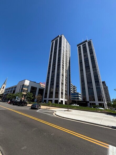 More Photos Of 456 Fulton St, Peoria Office For Sale