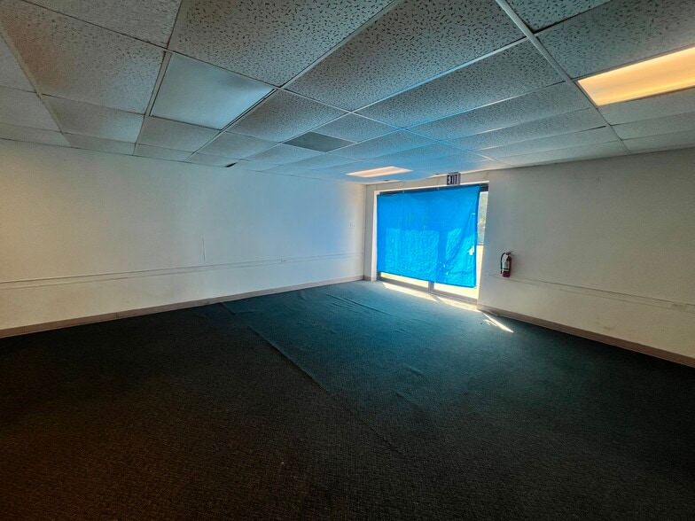 More Photos Of 8200 Perry Hwy, Pittsburgh Freestanding For Sale