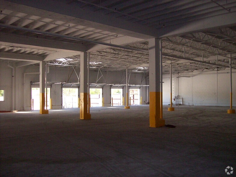 More Photos Of 5200 E Grand Ave, Dallas Unknown For Lease