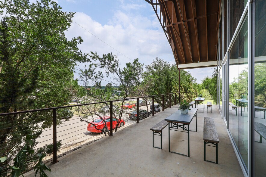 More Photos Of 1007 Folsom St, Dallas Loft Creative Space For Sale