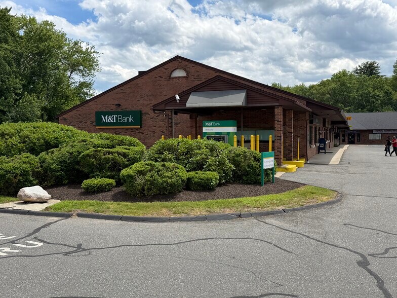 More Photos Of 915 Sullivan Ave, South Windsor Unknown For Lease
