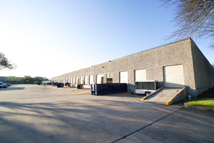 More Photos Of 2010 Centimeter Cir, Austin Industrial For Sale