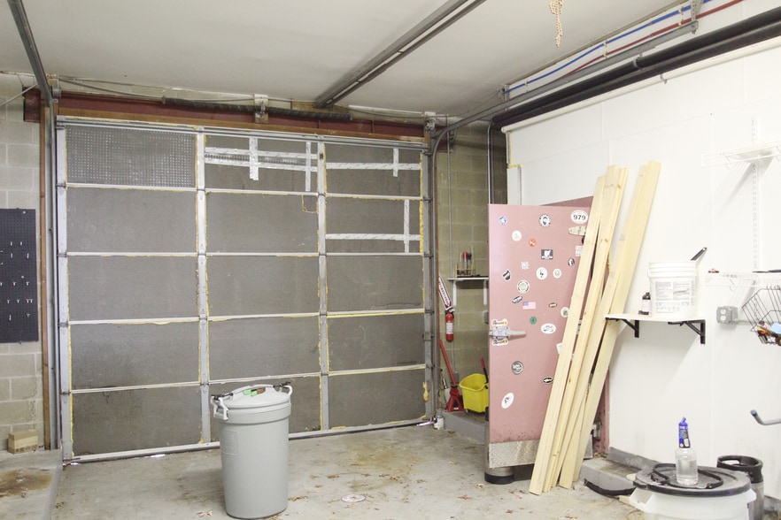More Photos Of 516 N Main St, Grafton Freestanding For Lease