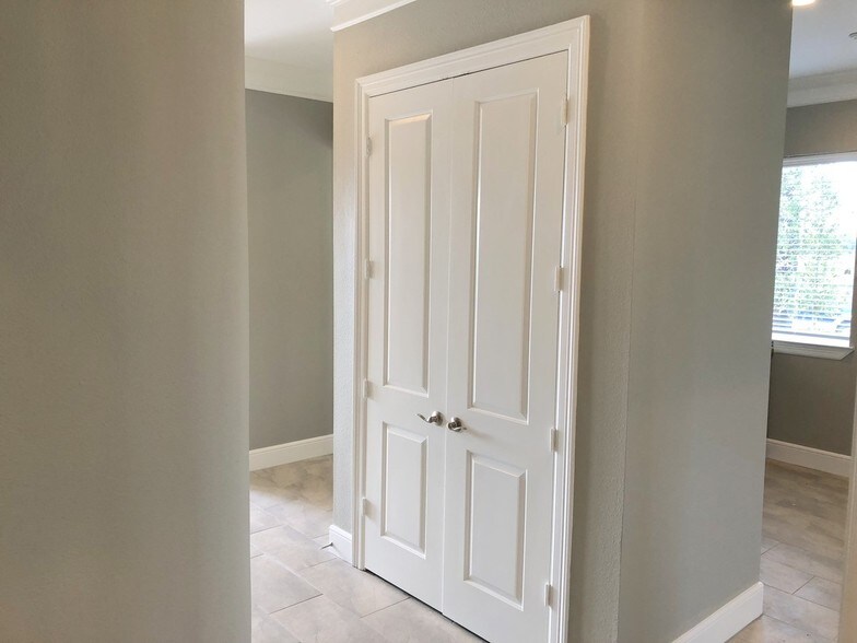 More Photos Of 18510 Green Land Way, Houston Medical For Lease