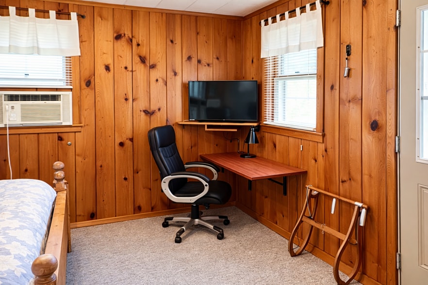 More Photos Of 11481 Main St, Honor Hotel For Sale