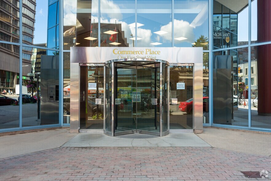 More Photos Of 1 King St W, Hamilton Office For Lease