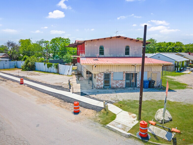 More Photos Of 800 Cincinnati Ave, San Antonio Freestanding For Sale
