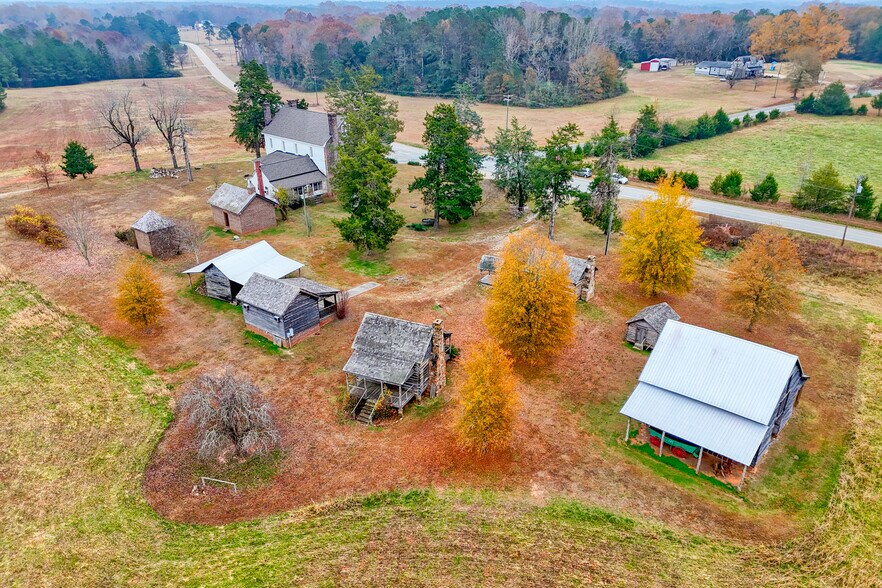 More Photos Of 163 Old Buncombe Rd, Union Specialty For Sale