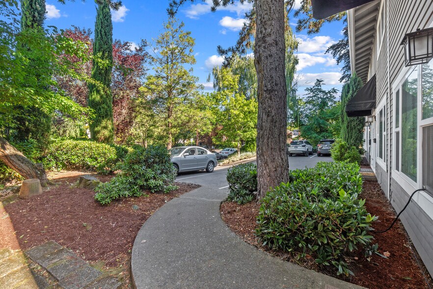 More Photos Of 2602-2610 SE 25th Ave, Portland Apartments For Sale