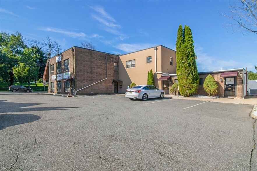 More Photos Of 383 Northfield Rd, West Orange Medical For Sale