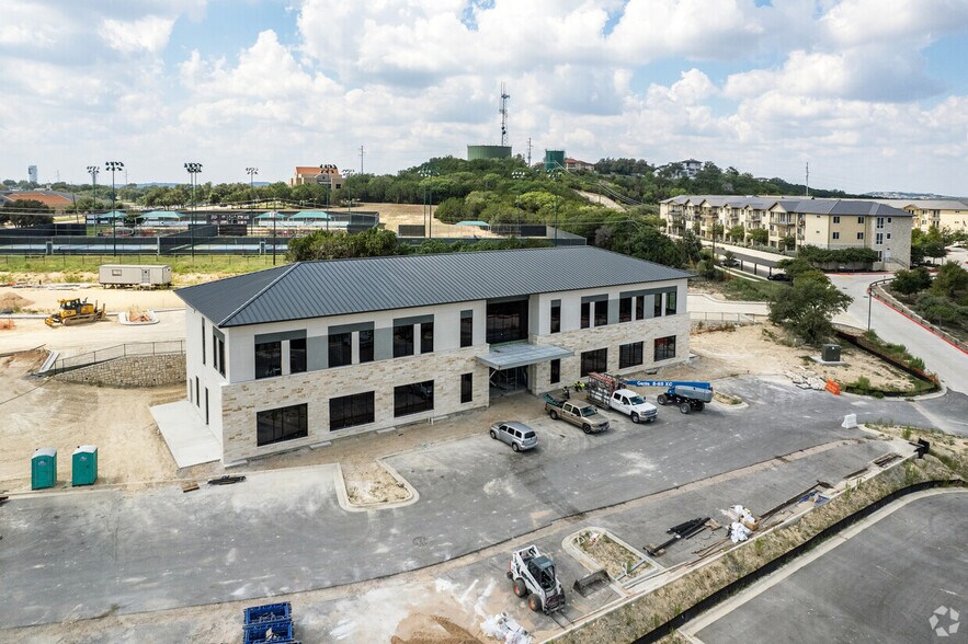 More Photos Of 312 Medical Parkway Pkwy, Lakeway Medical For Sale