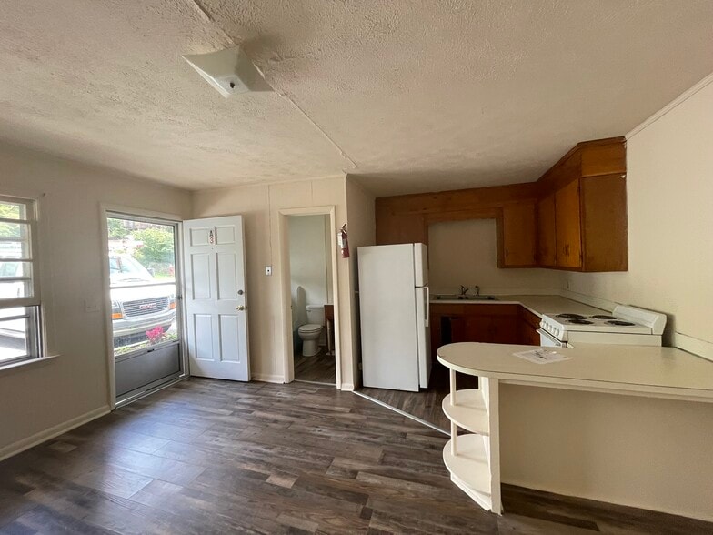 More Photos Of 271 Wallace Cir, Boone Apartments For Sale