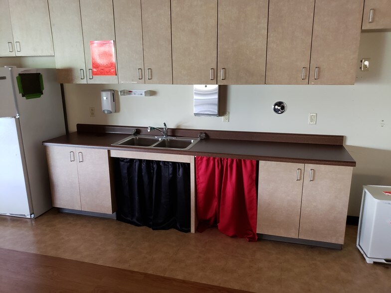 More Photos Of 8449 Jennings Station Rd, Jennings Rehabilitation Center For Sale