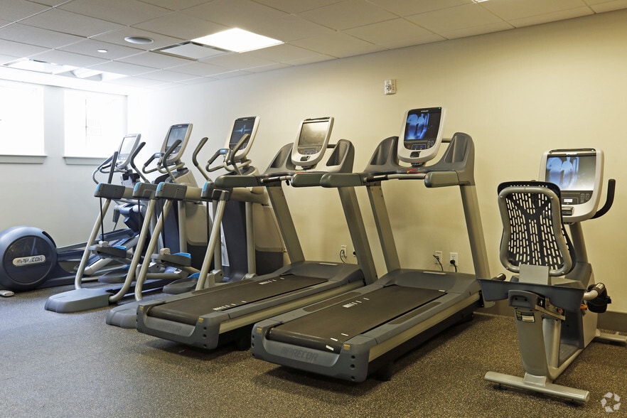 More Photos Of 332 Laskin Rd, Virginia Beach Apartments For Lease