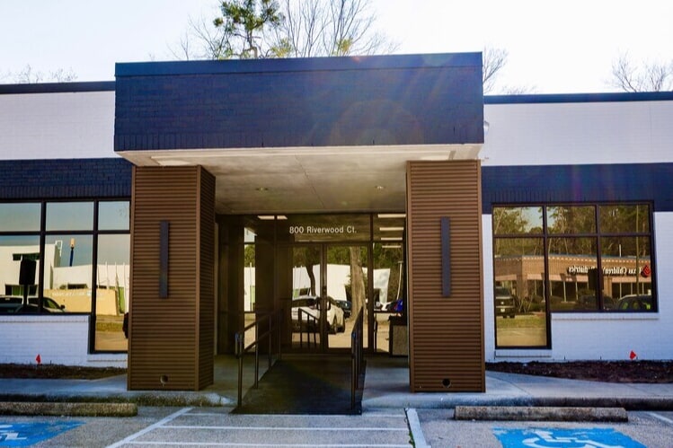 Primary Photo Of 800 Riverwood Ct, Conroe Medical For Lease