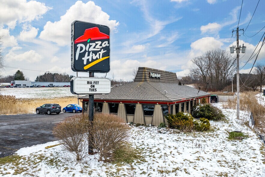 Primary Photo Of 386 Grant Avenue Rd, Auburn Restaurant For Sale