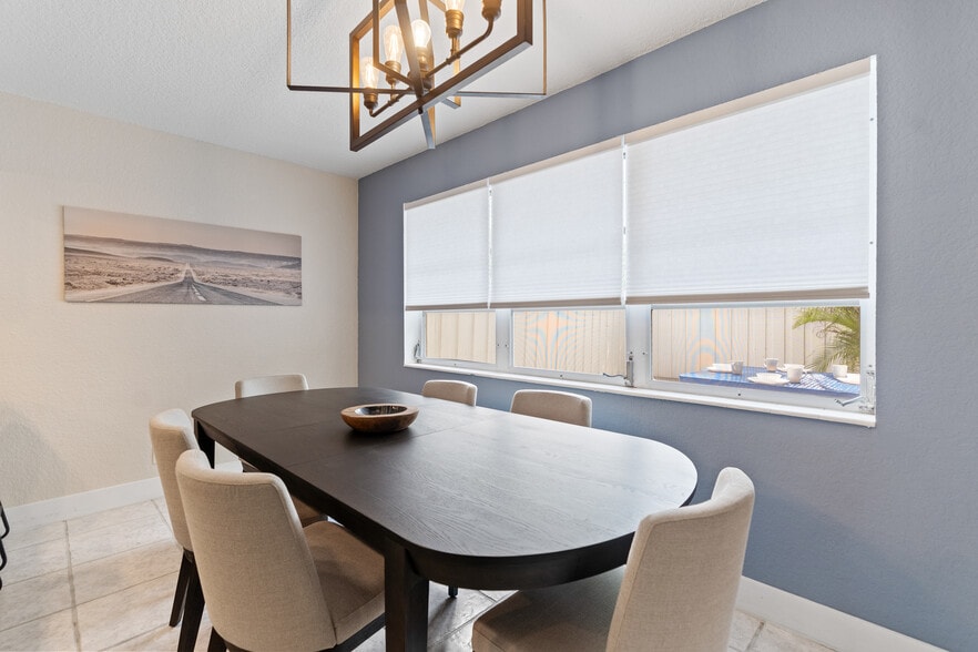 More Photos Of 1520 NE 51st St, Fort Lauderdale Apartments For Sale