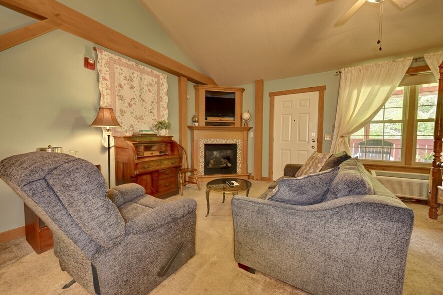 More Photos Of 6838 County Road 203, Millersburg Hospitality For Sale