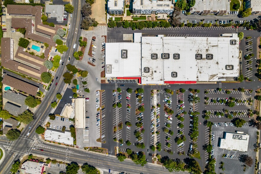 More Photos Of 2425 California St, Mountain View Unknown For Lease