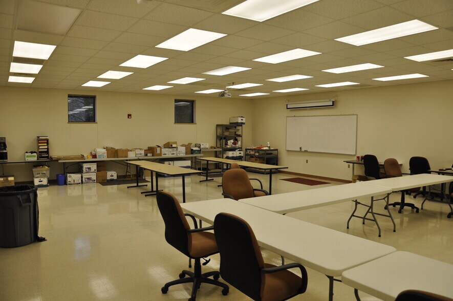 More Photos Of 5910 Clyde Rhyne Dr, Sanford Office For Sale