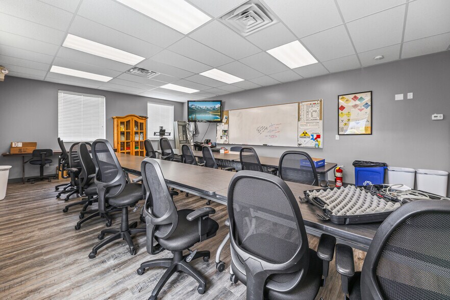 More Photos Of 494 E 2400 N, Tooele Office For Lease