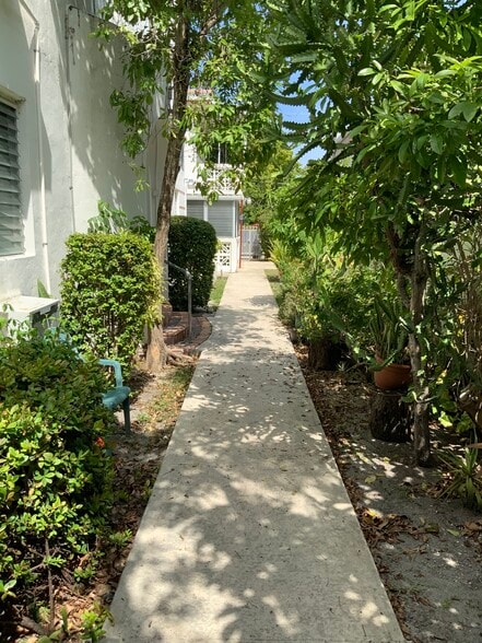 More Photos Of 625 Michigan Ave, Miami Beach Apartments For Sale