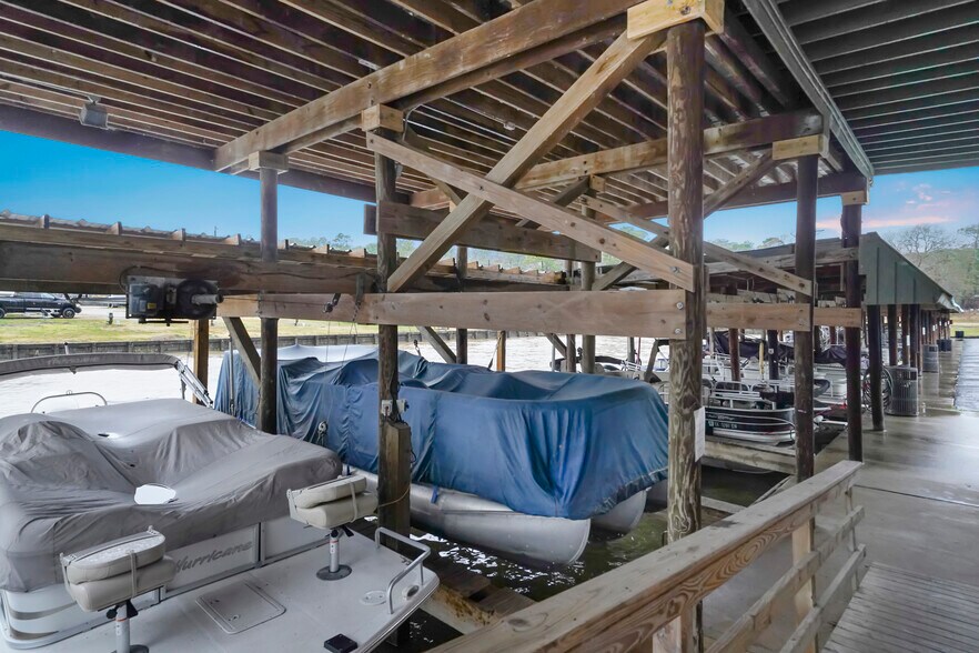 More Photos Of , Onalaska Unknown For Sale