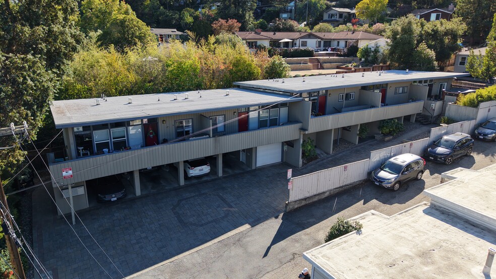 Primary Photo Of 891 Bell St, Lafayette Apartments For Sale