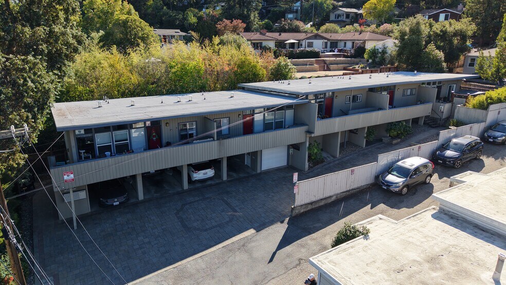 Primary Photo Of 891 Bell St, Lafayette Apartments For Sale