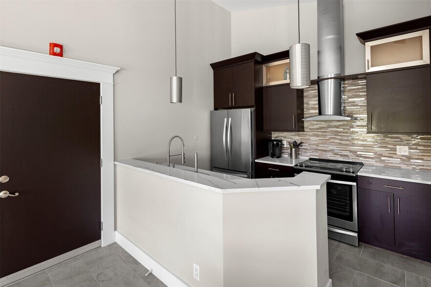 More Photos Of 135 Broad St, Asheville Office For Sale