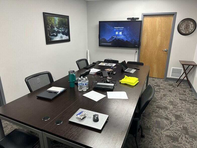 More Photos Of 2920 George Washington Way, Richland Office For Lease