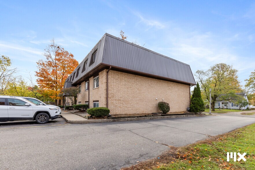 More Photos Of 313 W Chicago St, Coldwater Apartments For Sale