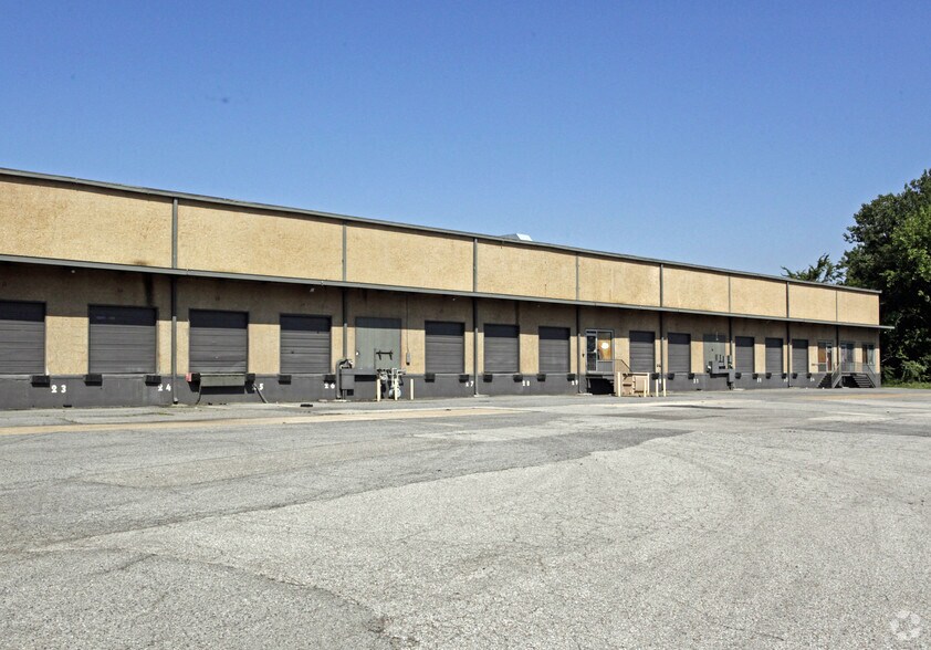 More Photos Of 444 Winchester Rd, Memphis Warehouse For Lease