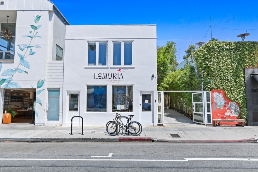 More Photos Of 1423 Abbot Kinney Blvd, Venice General Retail For Sale