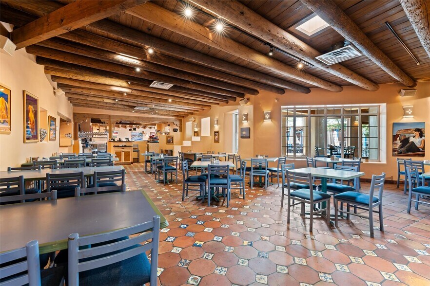 More Photos Of 4 Banana Ln, Santa Fe Restaurant For Sale