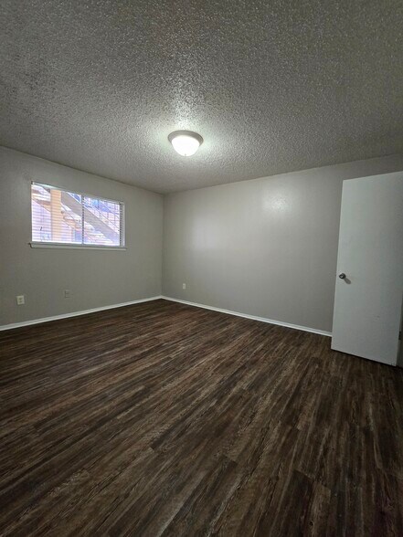 More Photos Of 3001 N Midland Dr, Midland Apartments For Sale