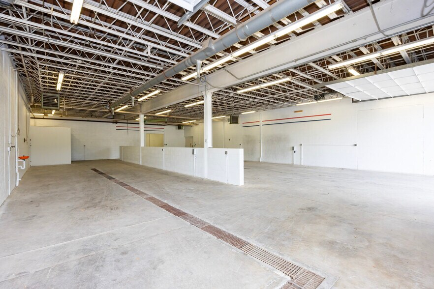 More Photos Of 291 Branstetter St, Wooster Manufacturing For Lease