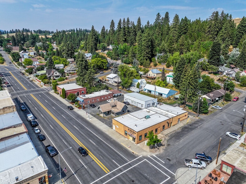 More Photos Of 424 S Main St, Troy Bank For Sale