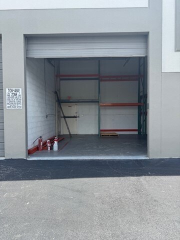 More Photos Of 7535 W 24th Ave, Hialeah Industrial For Lease