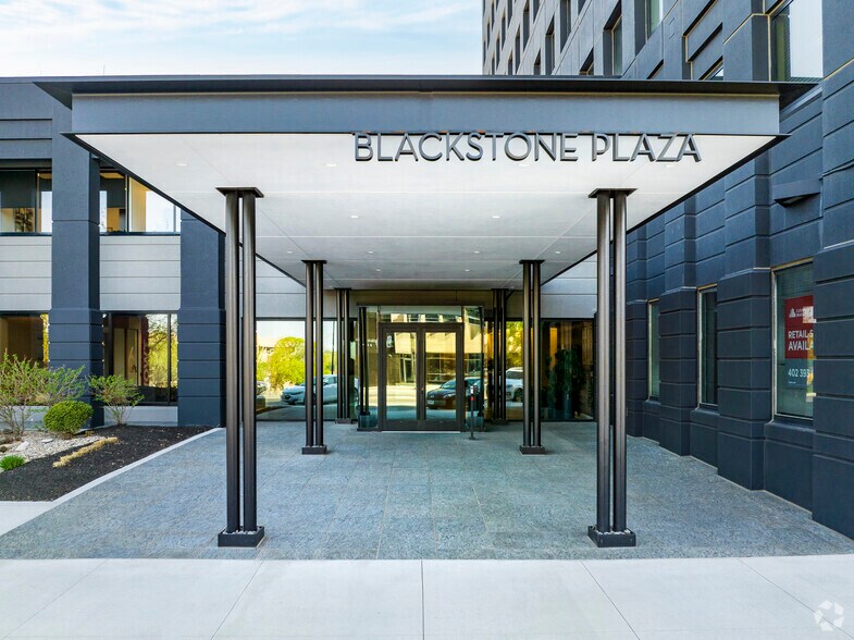 More Photos Of 3555 Farnam, Omaha Office For Lease