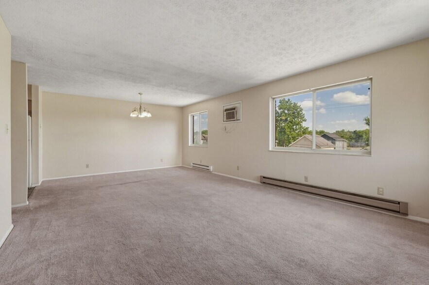 More Photos Of 1737 6th Ave, Huntington Apartments For Sale