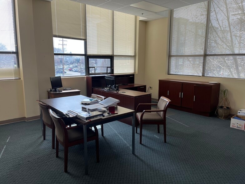 More Photos Of 1801 N 12th St, Reading Warehouse For Lease