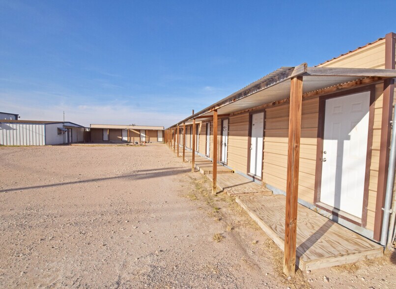 More Photos Of 305 E 57th St, Odessa Warehouse For Sale