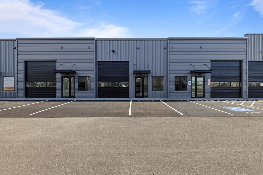 More Photos Of 2517 Logan St, Richland Service For Sale