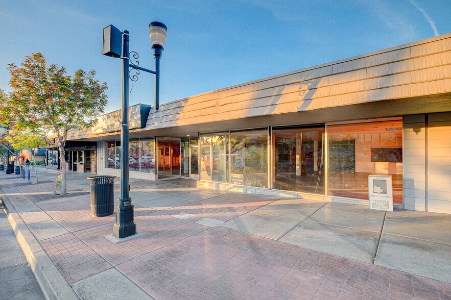 More Photos Of 119 S Water St, Henderson Storefront Retail Office For Sale