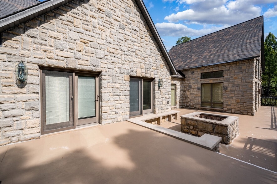 More Photos Of 1700 Forker Blvd, Hermitage Specialty For Sale