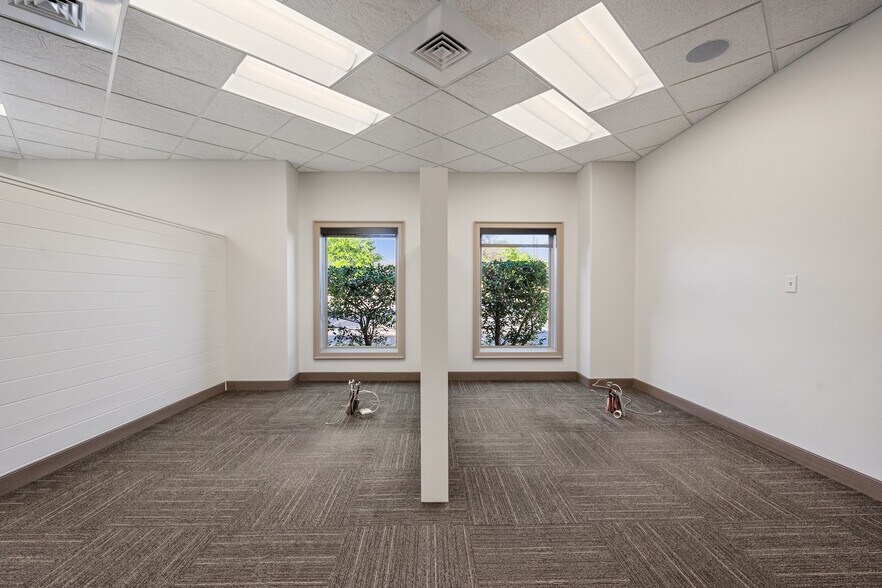 More Photos Of 6102 82nd St, Lubbock Medical For Sale