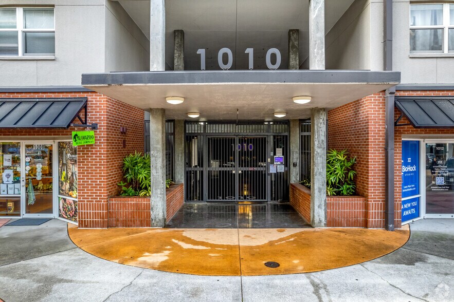 More Photos Of 1010 Central Ave, Saint Petersburg Apartments For Sale