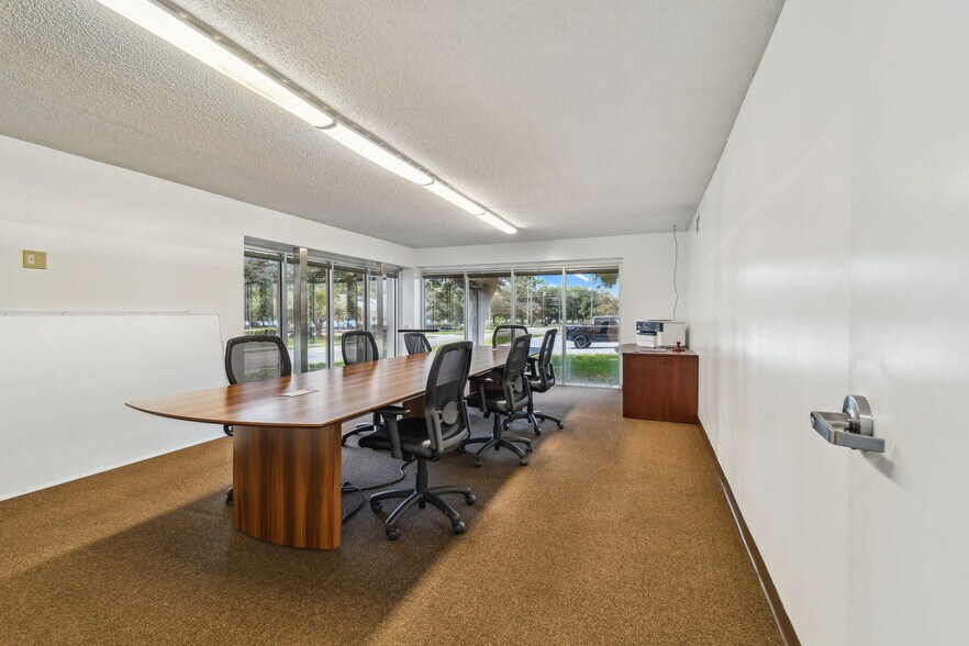 More Photos Of 1453 S Martin Luther King Jr Ave, Clearwater Warehouse For Sale